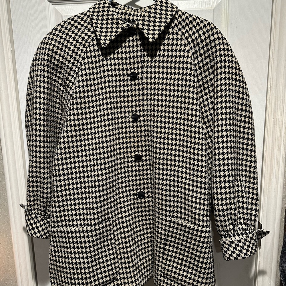 Black and White Houndstooth Coat